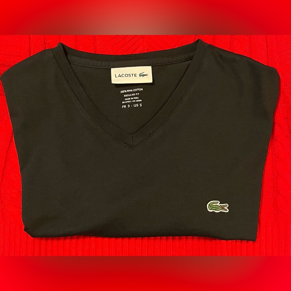 Lacoste 🐊 Men’s V neck tee 😍 Short Sleeve Black Size S :)